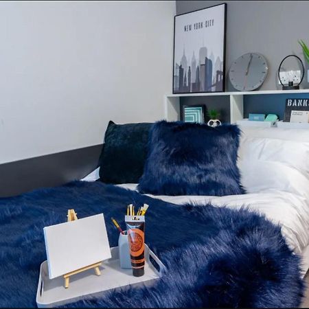 Modern Rooms In Wembley, Sk London Exteriör bild