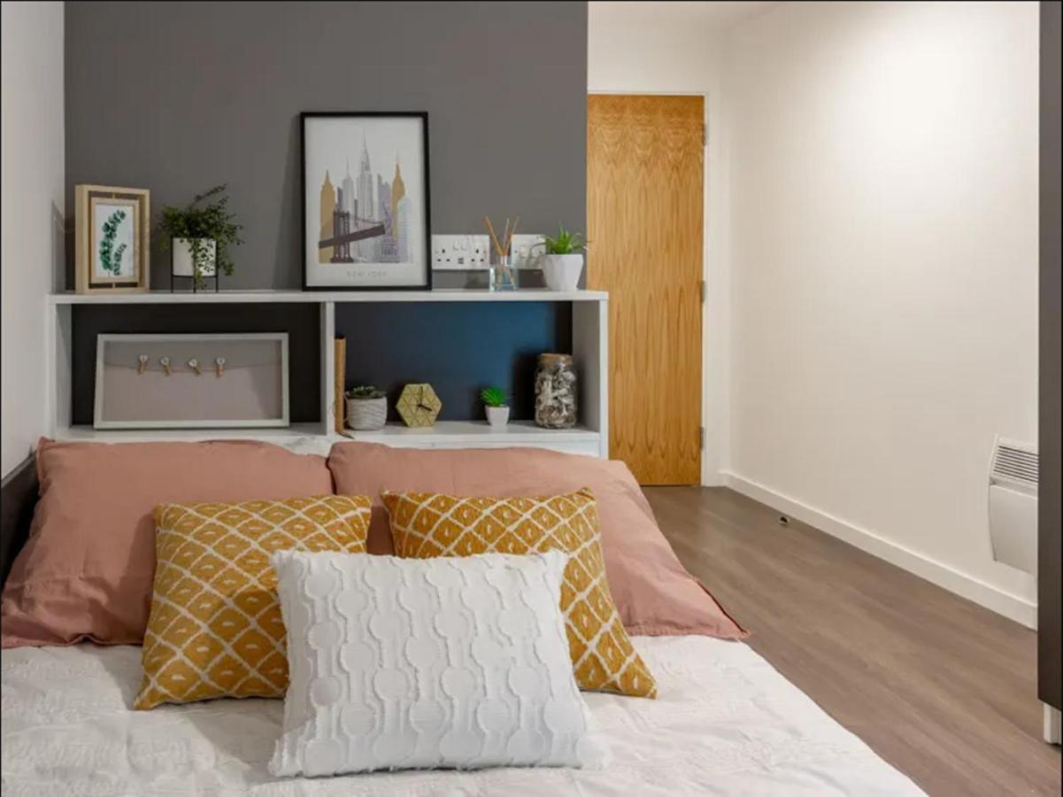 Modern Rooms In Wembley, Sk London Exteriör bild